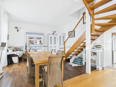 Maison - 170 m² - 5 pièces