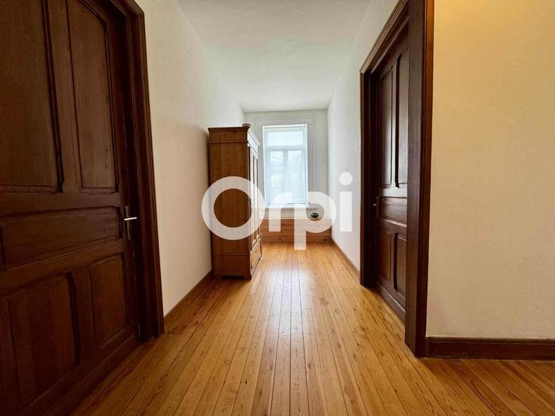 Maison - 228 m² - 7 pièces