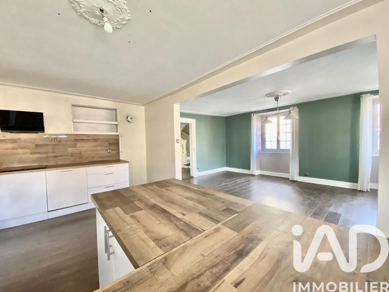 Maison - 213 m² - 6 pièces