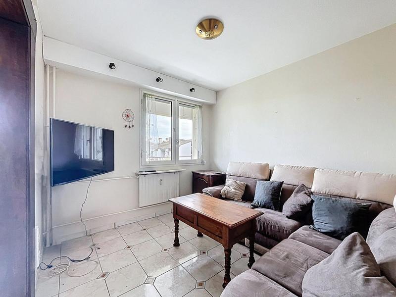 Appartement - 77 m² - 4 pièces