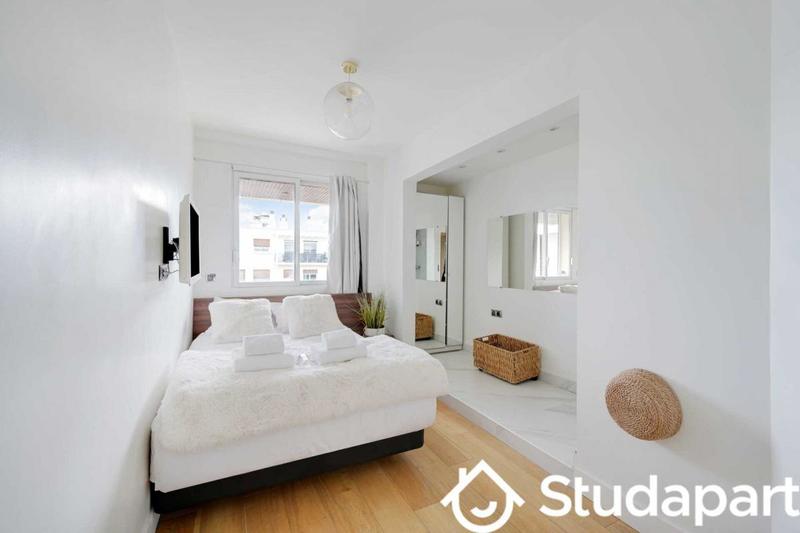 Appartement - 180 m² - 3 pièces