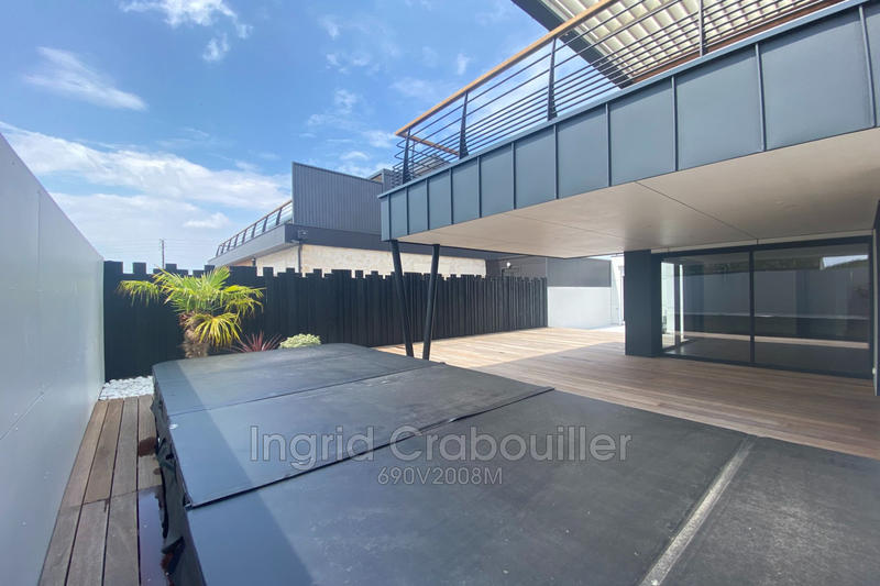 Villa - 216 m² - 7 pièces