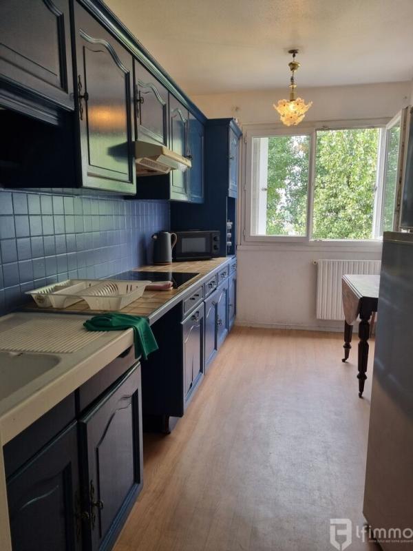 Appartement - 80 m² - 4 pièces