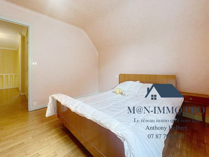 Maison traditionnelle - 128 m² - 7 pièces