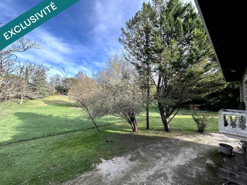 Maison - 300 m² - 10 pièces