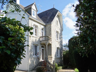 Propriété - 148 m² - 7 pièces