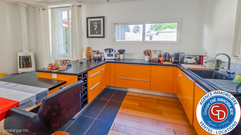 Maison - 170 m² - 7 pièces