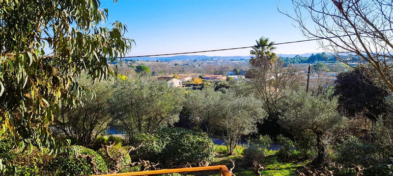 Maison - 242 m² - 7 pièces