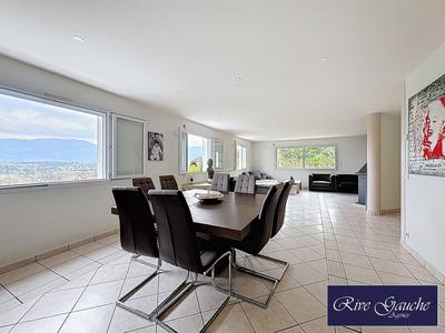 Maison - 156 m² - 6 pièces