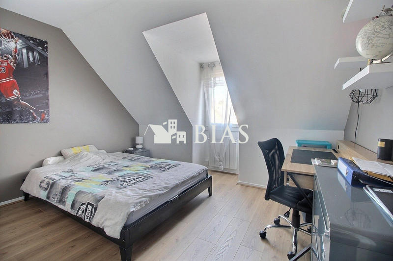 Maison - 84 m² - 4 pièces