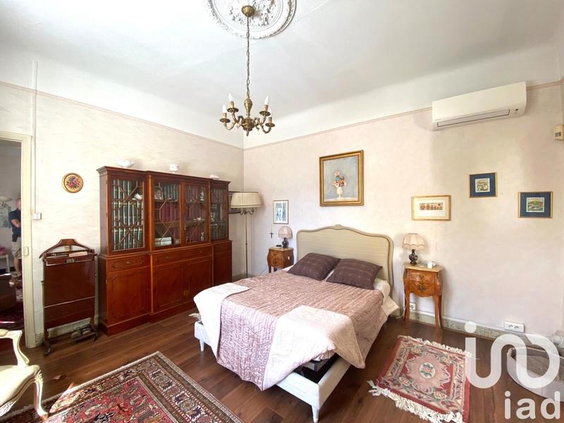 Maison - 212 m² - 8 pièces