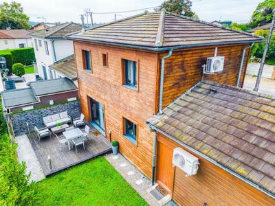 Maison - 84 m² - 5 pièces