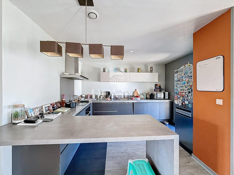 Maison - 104 m² - 4 pièces