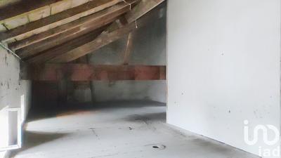 Appartement - 120 m² - 1 pièce