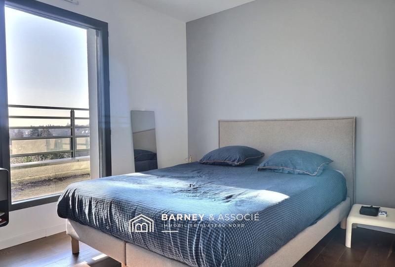 Maison - 220 m² - 7 pièces