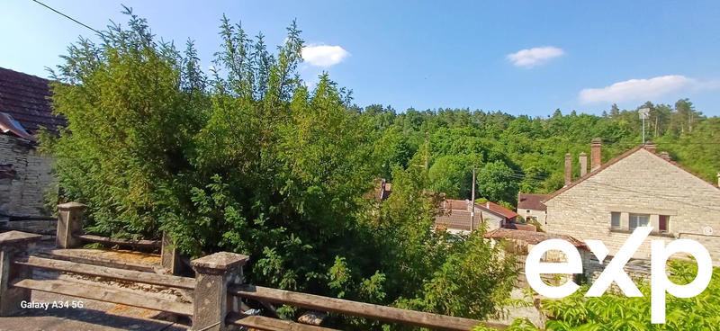 Maison traditionnelle - 88 m² - 4 pièces