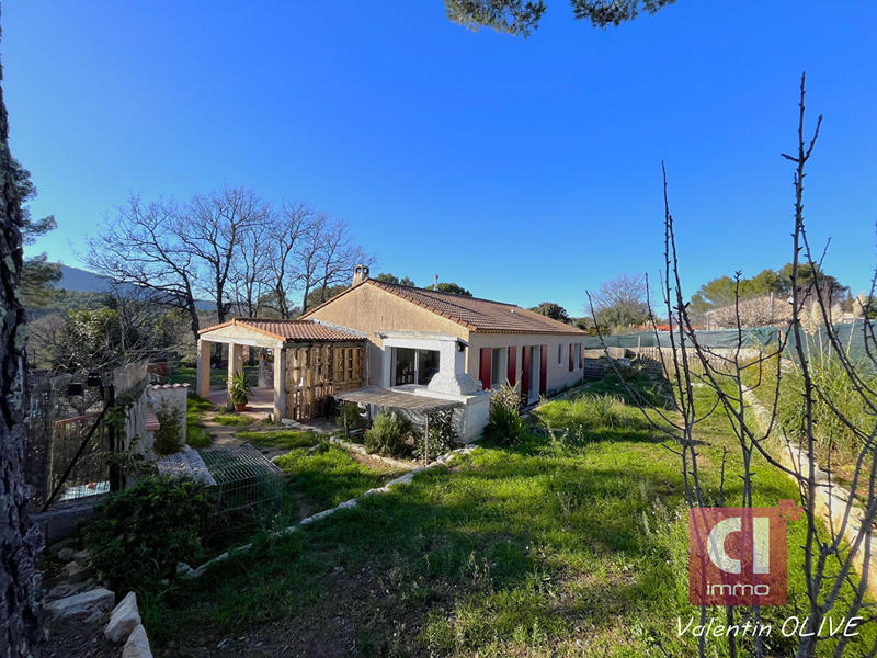 Maison - 93 m² - 4 pièces