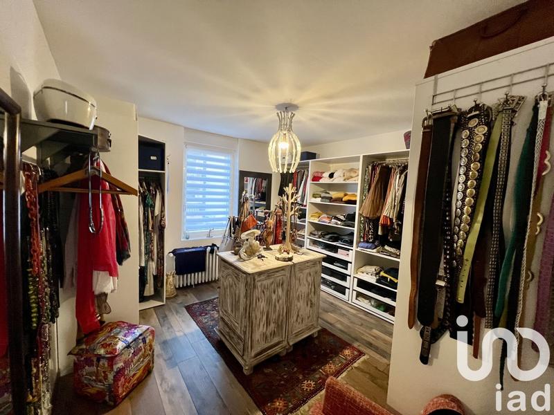 Maison - 257 m² - 12 pièces