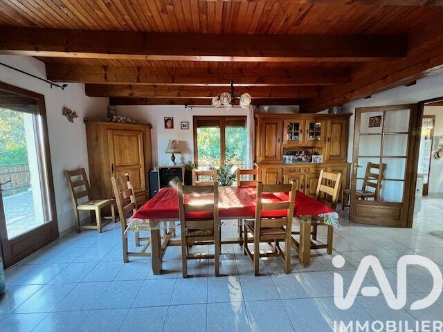 Maison - 315 m² - 7 pièces