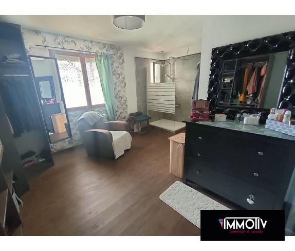 Maison - 140 m² - 6 pièces