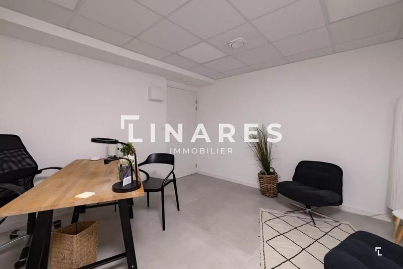 Bureau - 14 m² - 1 pièce