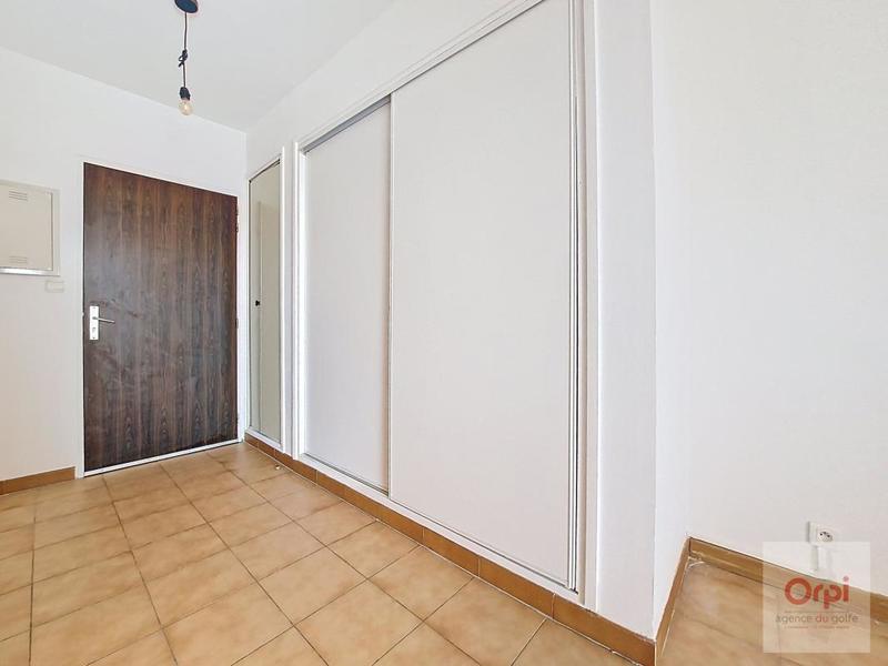 Studio - 28 m² - 1 pièce