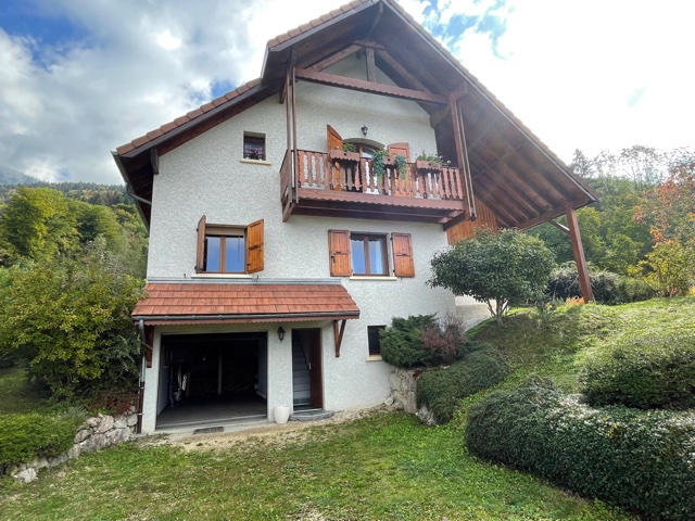 Maison - 134 m² - 4 pièces