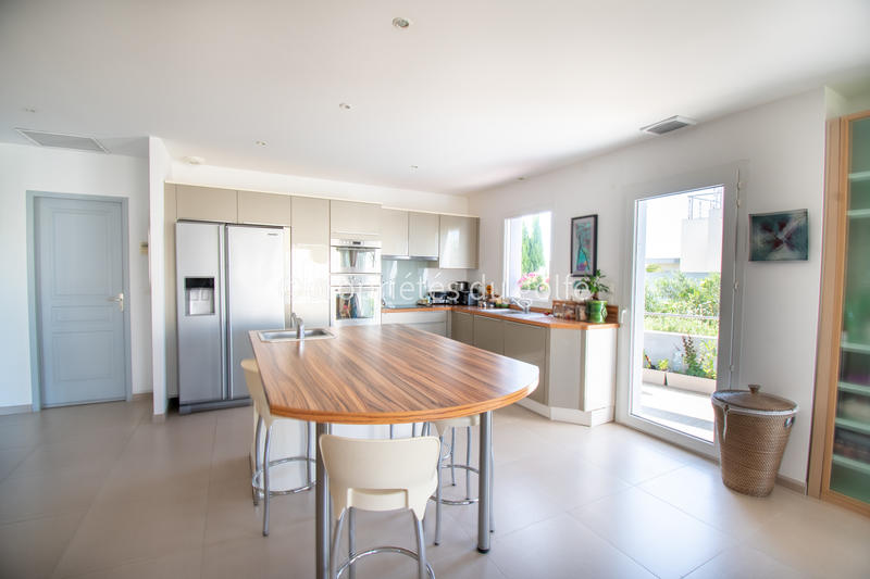 Maison - 142 m² - 5 pièces