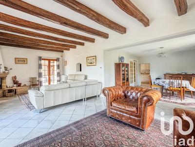 Maison - 206 m² - 8 pièces