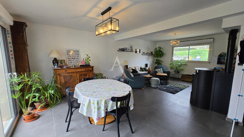 Maison - 115 m² - 5 pièces