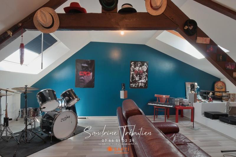 Maison - 178 m² - 7 pièces