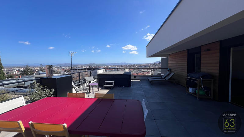 Appartement - 105 m² - 4 pièces