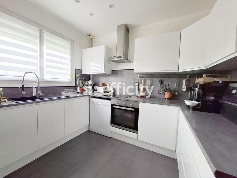 Maison - 86 m² - 4 pièces