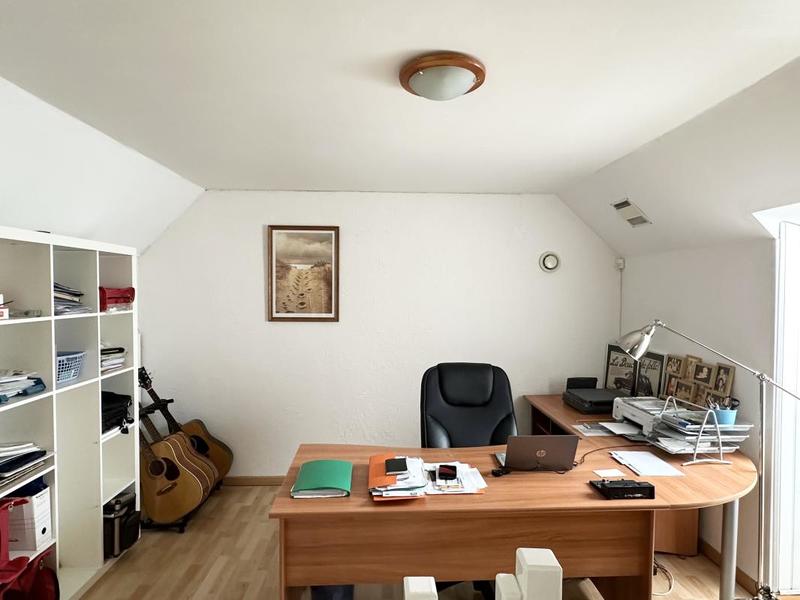 Maison - 200 m² - 7 pièces