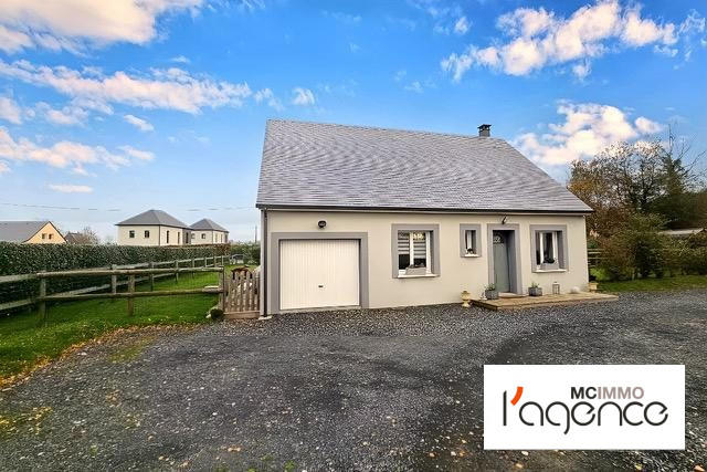 Maison traditionnelle - 94 m² - 5 pièces