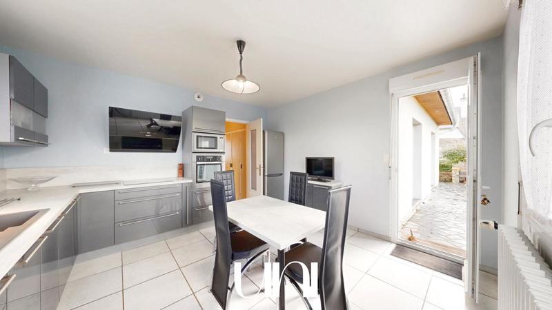 Maison - 166 m² - 6 pièces