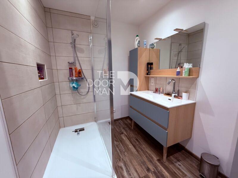 Appartement - 180 m² - 7 pièces