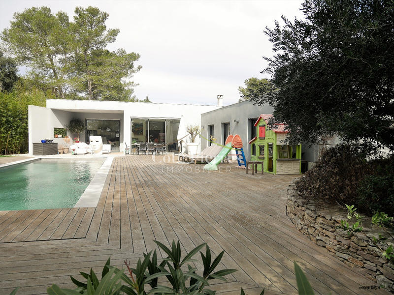 Villa - 178 m² - 6 pièces