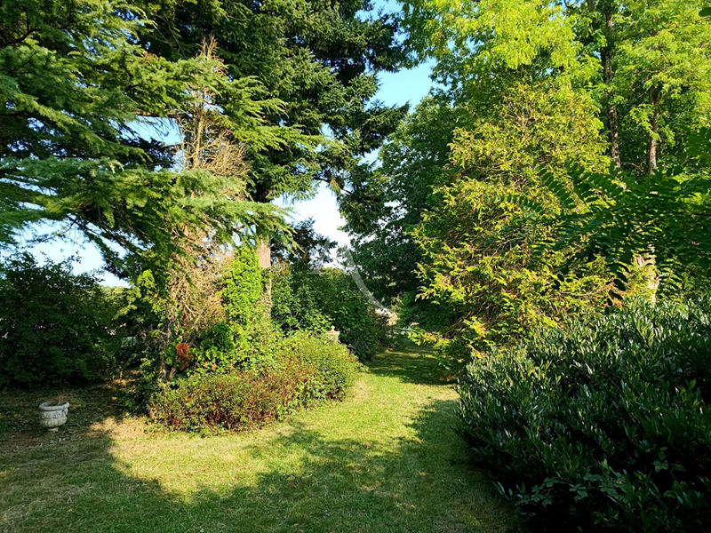 Maison - 170 m² - 8 pièces