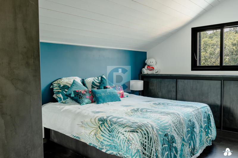 Maison - 96 m² - 5 pièces