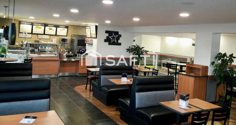 Local commercial - 231 m² - 3 pièces