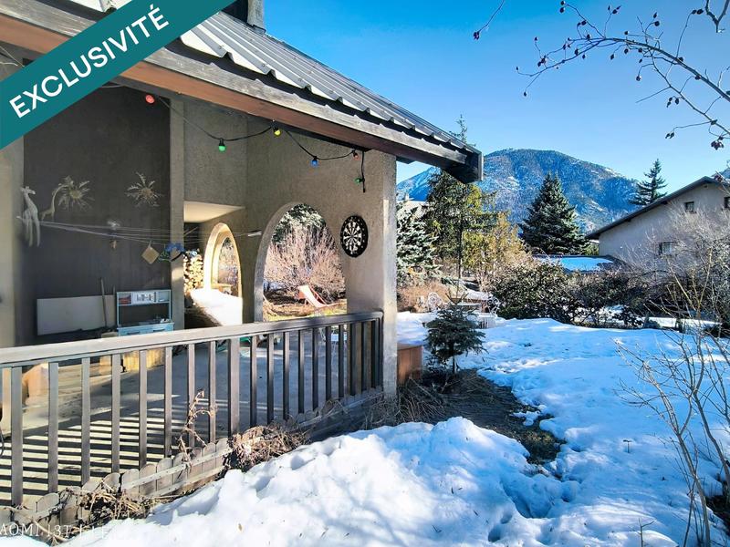 Appartement - 99 m² - 4 pièces