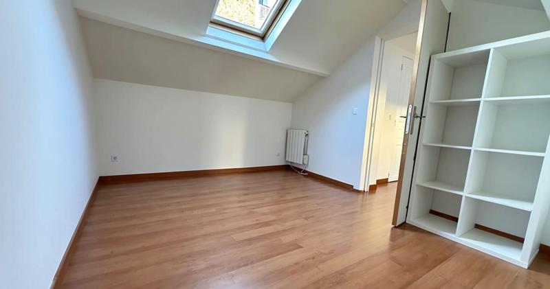Appartement - 100 m² - 4 pièces