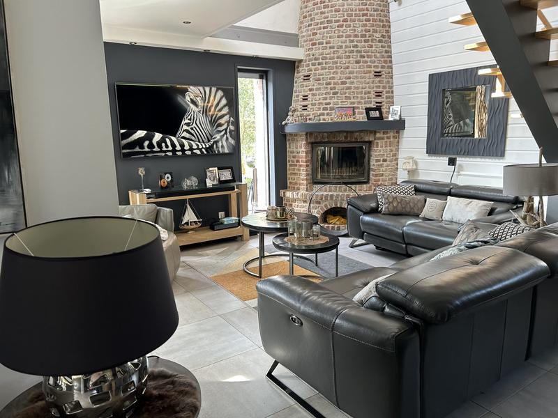 Maison - 205 m² - 10 pièces