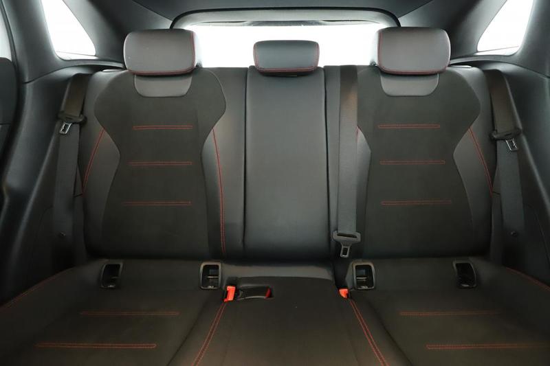 Mercedes Gla 200 d Amg Line Dct 150 ch