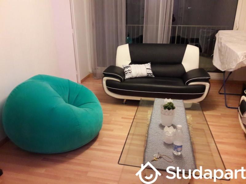 Chambre - 18 m² - 1 pièce