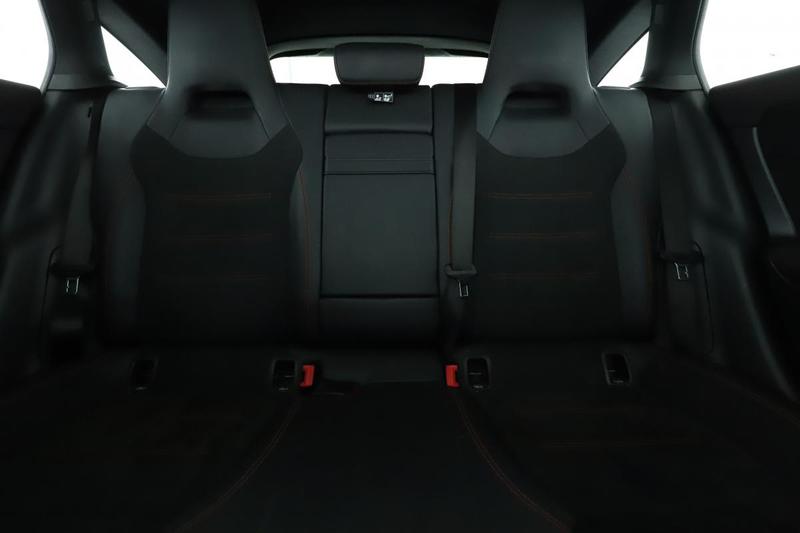 Mercedes Cla Shooting Brake 250 e Amg Line 8g-Dct 218 ch