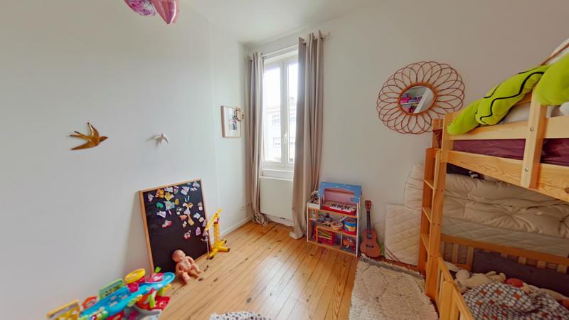 Maison - 95 m² - 4 pièces