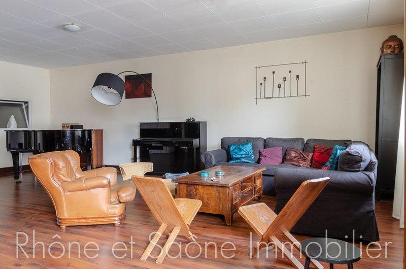 Appartement - 120 m² - 3 pièces