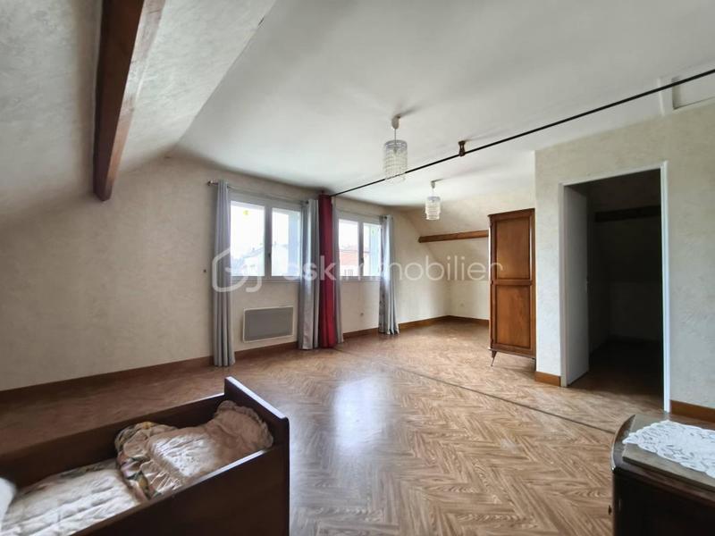 Maison - 160 m² - 6 pièces